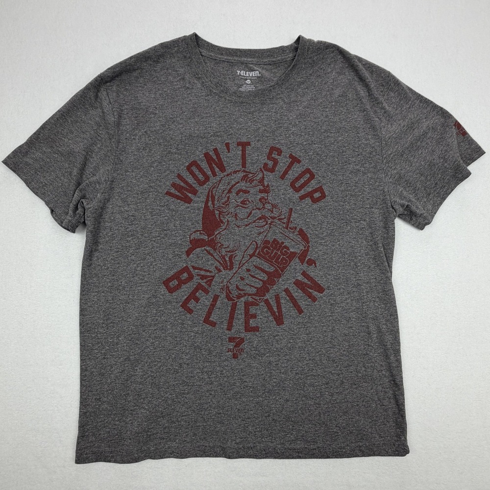 7-Eleven Won't Stop Believin Santa Big Gulp Graphic T-Shirt Mens Medium Gray